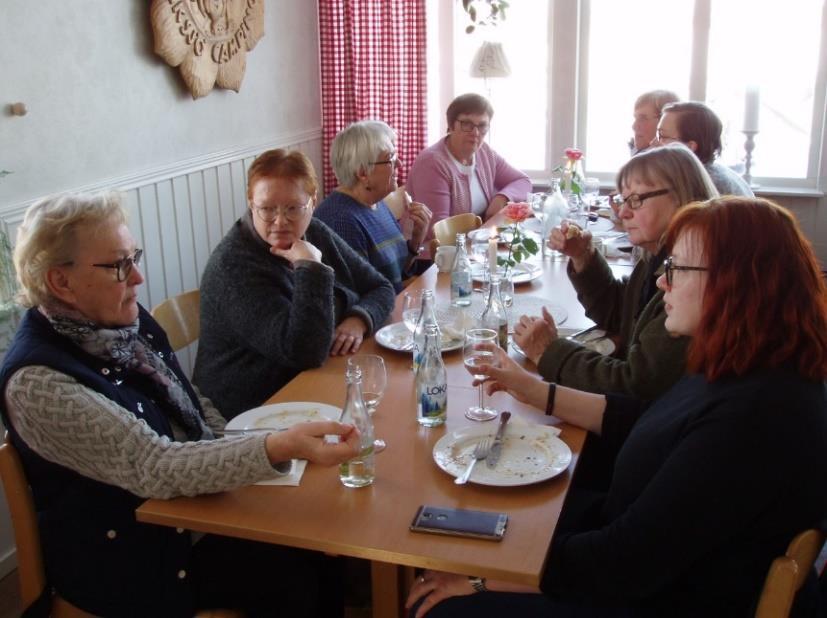 Magasinet ska användas till annat. Julmarknadens Lucia på Strömsbergs gård.