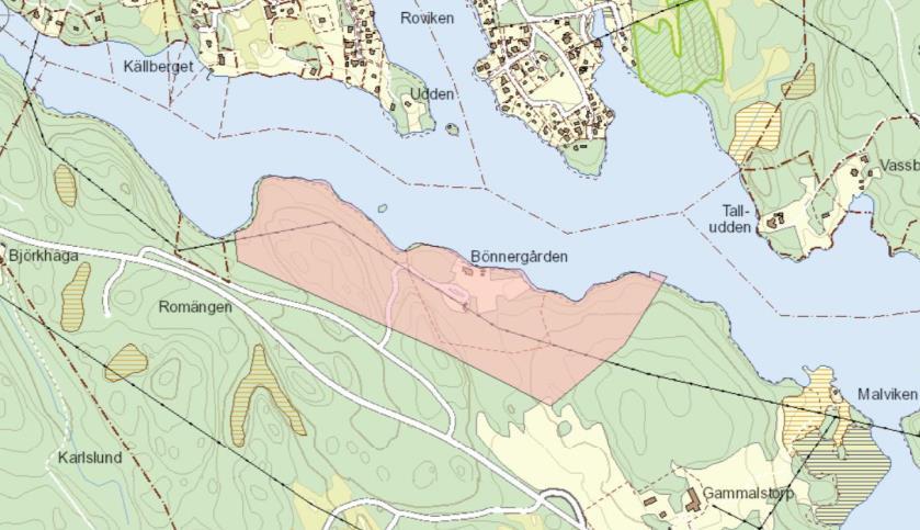 LIS-området ligger i närheten av en tätort med mer än 3 000 invånare och inom påverkansområde för tätort. Bedömningen är därför att området inte längre uppfyller kravet för LIS-område.