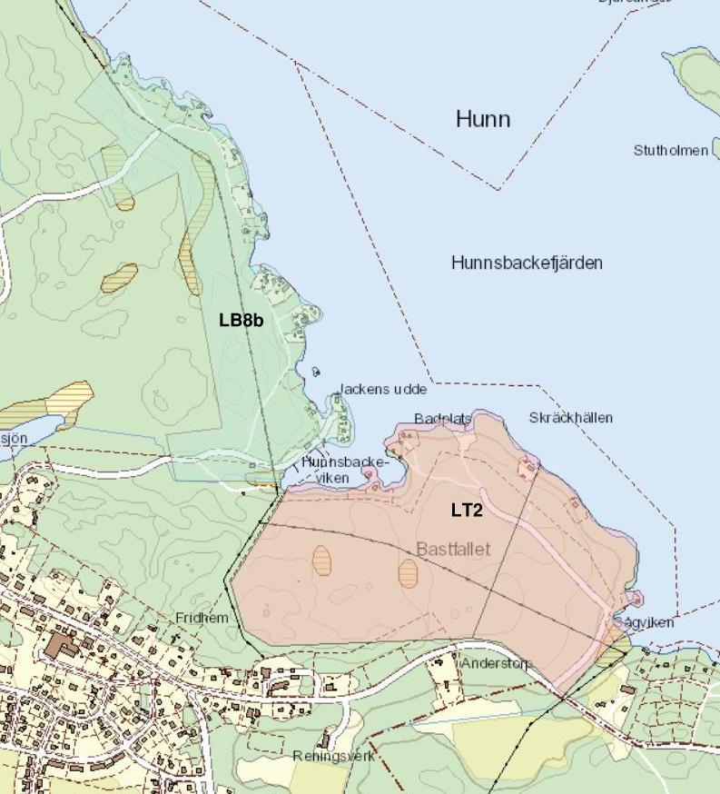 Borggård (LB8a) LIS-område för bostadsändamål har pekats ut längs Hällestadsån i närhet till befintlig bebyggelse.