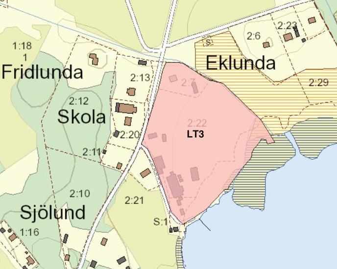 Tisnaren är utpekad som klass 1 i kommunens naturvårdsprogram Förfrågningar om bebyggelse på området har förekommit men inga formella ansökningar har inkommit till kommunen för beslut.