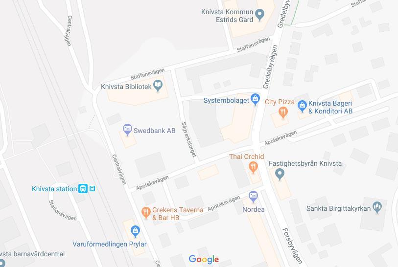 Nulägesbeskrivning av trafiken i planområdet Översiktskarta med gatunätet runt planområdet Biltrafiken Planområdet ligger centralt direkt öster om Knivsta station.