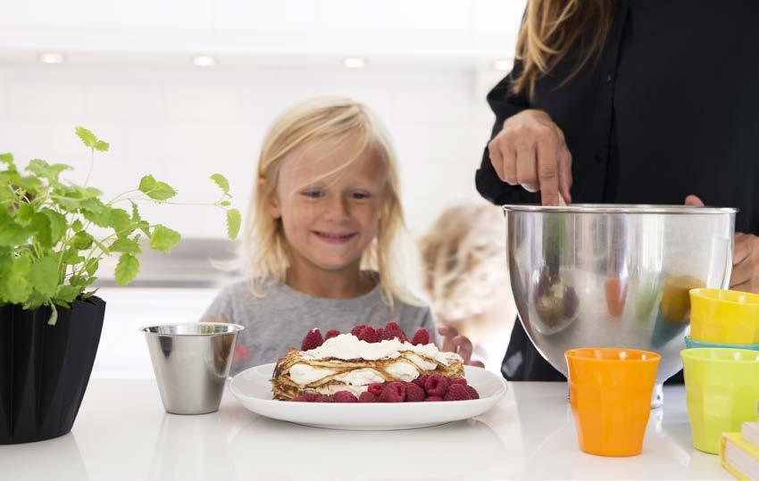VITVAROR 27 Kyl och frys med is och vatten, easyclean rostfritt, 187,5 cm KS 36WPI30 Dispenser för kallvatten med LED-belysning hydrofresh-låda LED belysning Volym kyl: 346 l Energiklass A++ PRIS: 14