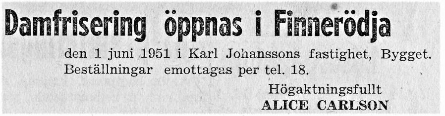 Skräddare Jansson flyttade efter en tid till tegelhuset mittemot stationshuset.