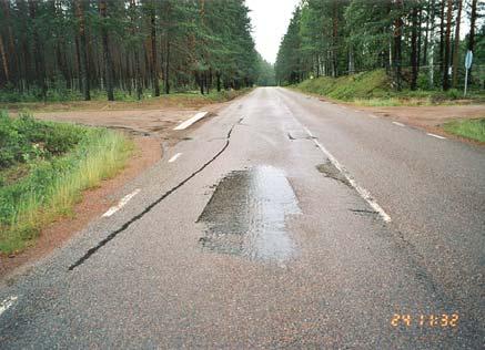 Mekaniska skador - plogskador Plogning och isrivning kan ge upphov till släppor och avskalning.