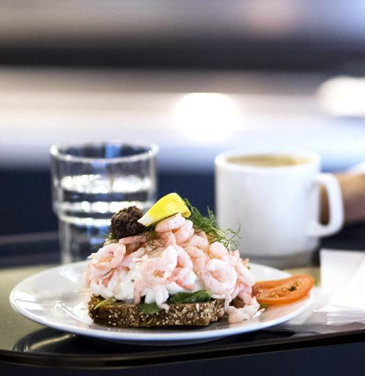 Du kan ta del av kultur och nöje, intressanta föreläsningar och nyttiga träningstillfällen i både gym och bad.