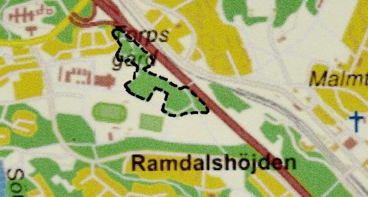 Ramdalen Beskrivning: Området har stort värde från naturvårdssynpunkt. Det finns många grova ekar och ett lövrikt landskap i övrigt samt en långsträckt backe med välformade enar.
