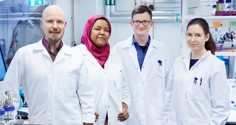 Biosimilarer jämfört med generika och originalläkemedel Generellt sett påvisar biosimilarer en riskprofil som liknar generika men en lönsamhetsprofil som liknar originalläkemedel.