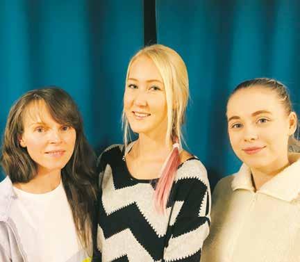 Knattedans, 2-3 år Barn och förälder dansar tillsammans - vi gör rörelseramsor, dansar, hoppar, rullar etc. Sö 27/1 11.30-12.