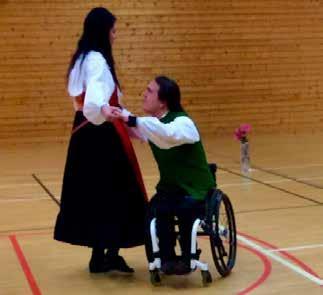 Han dansar med stor inlevelse och har stor förkärlek till sin hembygd och dess danskultur.så guld blev det i hambo,gammelvals och schottis.