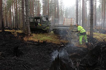 Första uppdraget var att bistå den franska brandstyrkan, som skulle elda mot branden för att stoppa brandriktningen.
