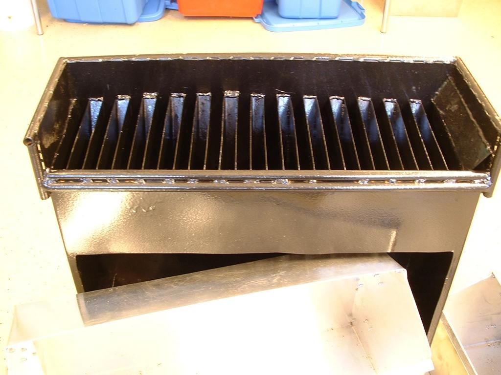 Apparatus for mass reduction: Riffle boxes At least 16 adjacent slots