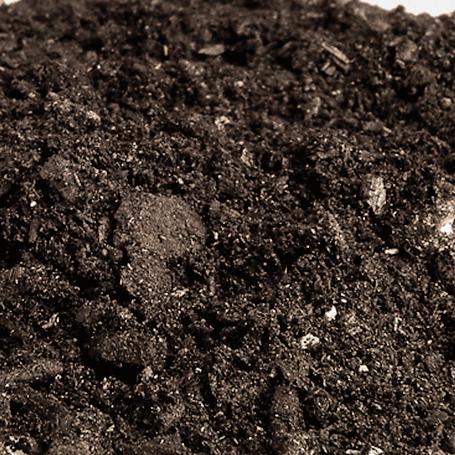 Det är ett poröst material som inblandat i jorden gynnar mikrolivets etablering, samtidigt som den fångar näringsämnen i markvätskan.