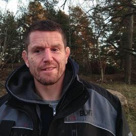 Tobias Arvind från Green Landscaping är projektledare och den sammanhållande länken mellan beställaren Stockholms stad och Hasselfors Garden som levererar jorden enligt stadens egna recept.