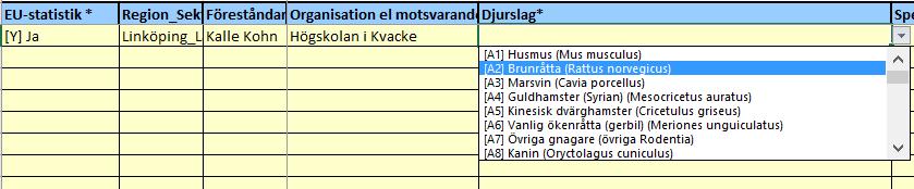 Välj korrekt alternativ i listan som kommer upp och tryck sedan på TAB, eller använd höger piltangent för att komma till nästa cell. 3. upprepa tills du kommer till den sista kolumnen. 4.