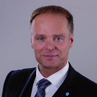 1. Stefan Jakobsson 49 år Ort: Stallarholmen Yrke: Lärare Fritidsintresse: Familjen och