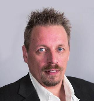 Stefan Manninen 43 år Ort: Åkers styckebruk Yrke: Servicetekniker Fritidsintresse: It och