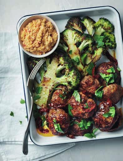 RÅSTEKT BROCCOLI: 2 broccolihuvud 2 msk olivolja 39 Svensk blandfärs Garant Eko,