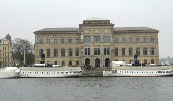 Milton Werner en blivande brandman? Bara att hoppa i och åka! Så till mars månads aktiviteter: Nationalmuseum i nytt ljus.