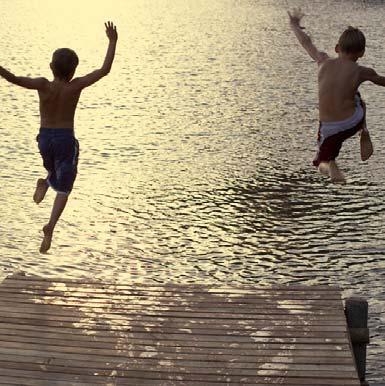Ny semesterår gäller fr o m 1:a april för de föreningar som har anställd personal.