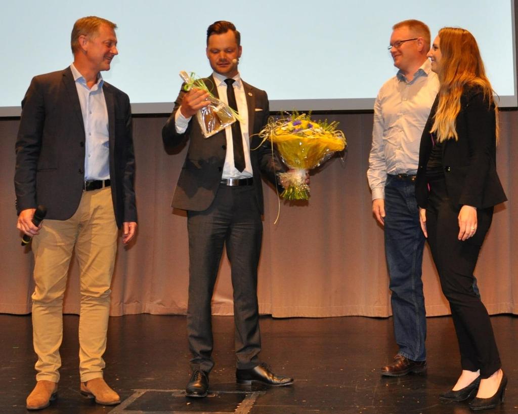 avtackas efter föreläsningen.