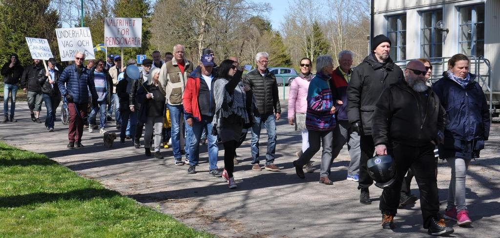 Sänk skatten för pensionärerna.