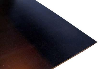 Formplywood Formplywood Formplywood är skivor som tillverkats av korsvis limmade träfanér som sedan belagts med fenolfilm (vanligen 120 g/m2).