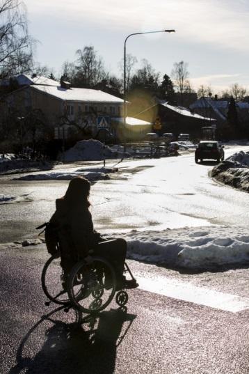 GÅNGPLAN FÖR HUDDINGE KOMMUN - REMISSVERSION 13 Riktlinjer för attraktivitet och trygghet Kommunens gångmiljöer ska vara trygga för alla, oavsett kön, ålder, funktionsvariation och tid på dygnet.