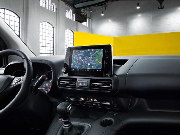 appar och medier från din smartphone via Apple CarPlay och Android Auto.