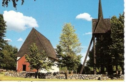 Dessa två veckor är caféet i sockenstugan också öppet varje dag. Klockan fem varje eftermiddag är det andakt i gamla kyrkan.