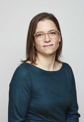 6 Ingrid Jonasson Blank Född 1962, civilekonom Nationalitet: Sverige Styrelsemedlem sedan 2010 Medlem i personal- och kompensationskommittén Oberoende av bolaget samt betydande aktieägarna ICA