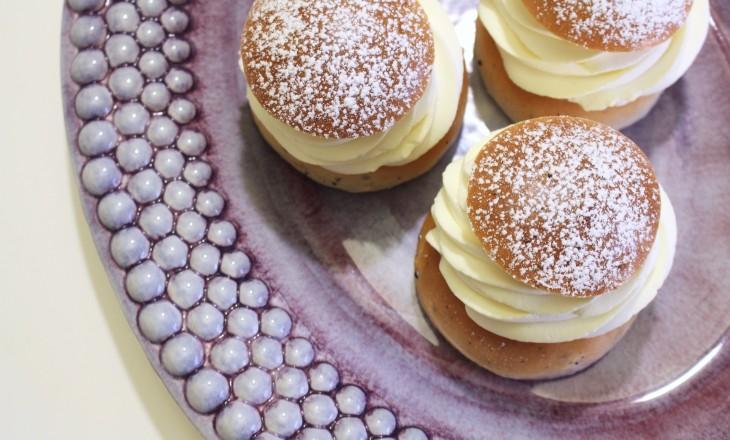 03 feb 2016 Stockholms bästa semla Skribent: Vin & Matguiden Vi har testat semlor från några av Stockholms mest populära bagerier för att kora den bästa semlan inför semmeldagen den 9 februari.