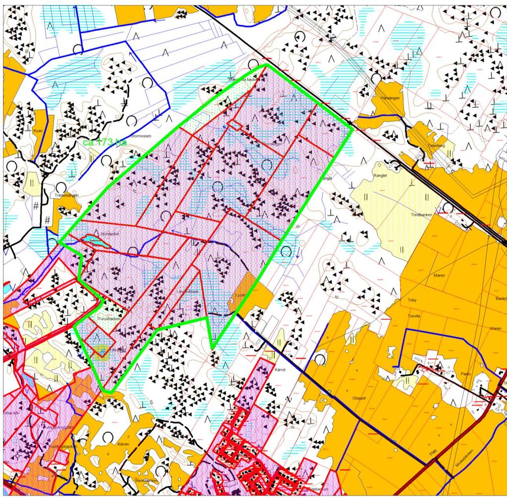 3/10 Delgeneralplaneområdets preliminära avgränsning med grön linje. Kommunens markägor med röd raster.