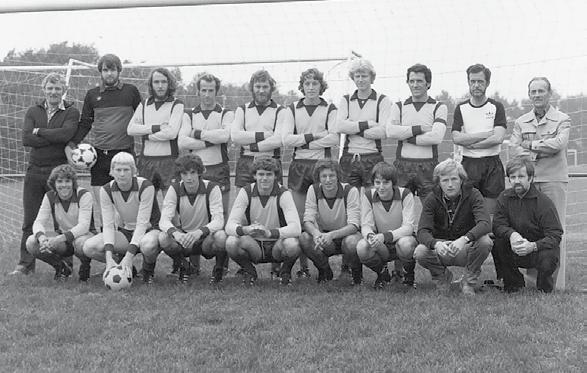 jarig jubileum in 1996, voor Gert ook een absoluut hoogtepunt in de verenigingshistorie 1978 elftalfoto 1 ste - Oliebollen