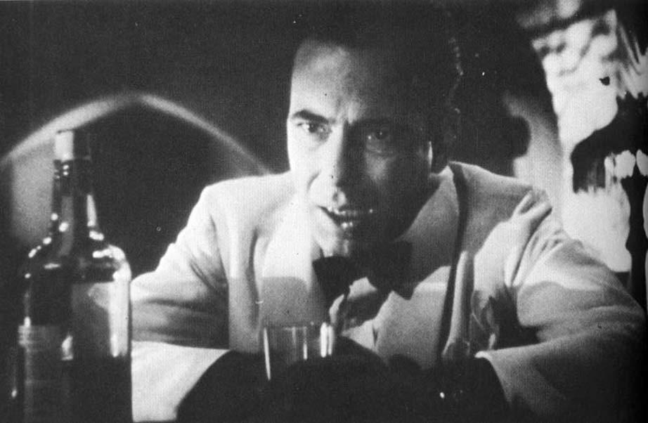 Casablanca En riktig klassiker. När den kom 1942 så var den den tidens stora kärlekshistoria.