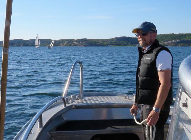 Henrik skall ge oss lite tips om hur man startar och rundar för att undvika konflikter med andra båtar och på så sätt vinna