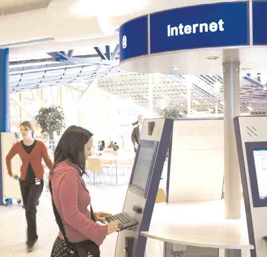 Det var sommaren 1997 som Ryanair började trafikera flygplatsen något som gjorde att flygplatsen blev känd för sin