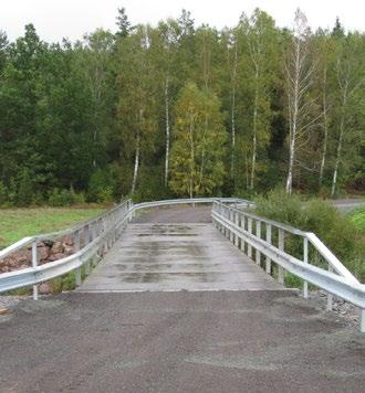 Maximalt tillåten hastighet överbron är 30 km/h.