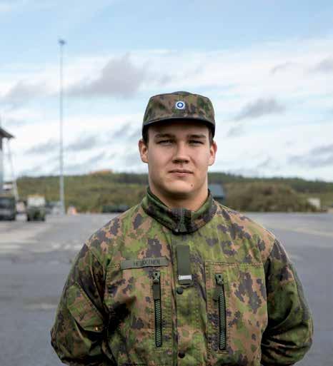 Sjukvårdsman Mikael Ruotsalainen, Flygteknikkompaniet Mikael Ruotsalainen inledde sin beväringstjänst med att lugnt konstatera att det var dags för det nu.