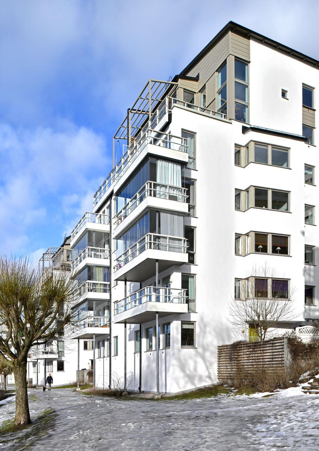 Efter noggrann efterforskning beslutade sig Brf Bällsta Bro för att investera i StoColor Lotusan istället för vanlig kalkfärg vid fasadrenoveringen.