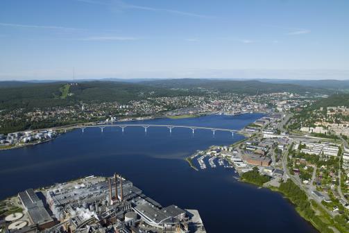 drygt fyra år i förväg: Arrangörsort