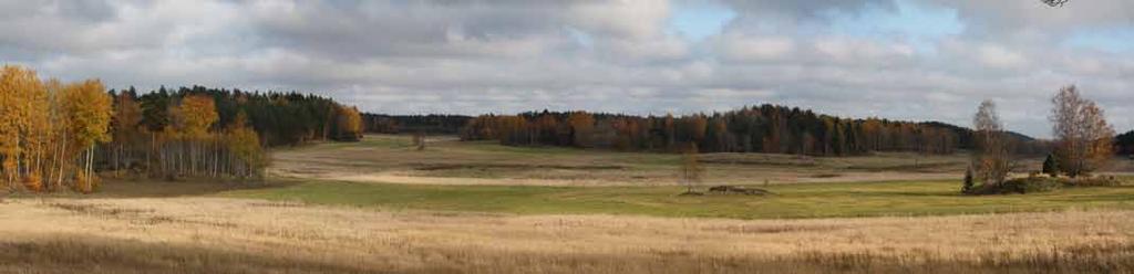 I söder vid Jumsta och Valsta är landskapet bättre bevarat. Miljöerna med fornlämningar och äldre gårdslägen är lätt att avläsa och bilden av ett gammalt landskap förstärks av den agrar omgivningen.