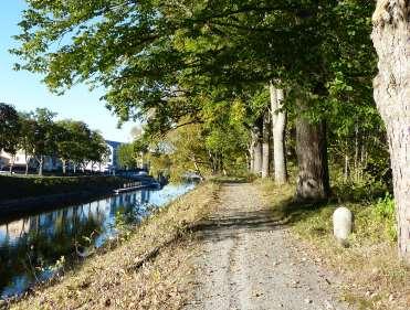 Kanalmiljö Det är i huvudsak kanalmiljön och dess omgivande landskap som motiverar riksintresset.
