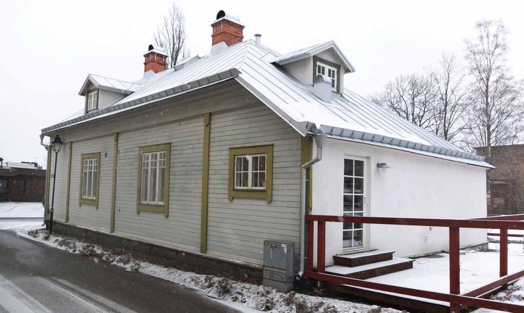 Nordvästra sidan av tomten. Kv.