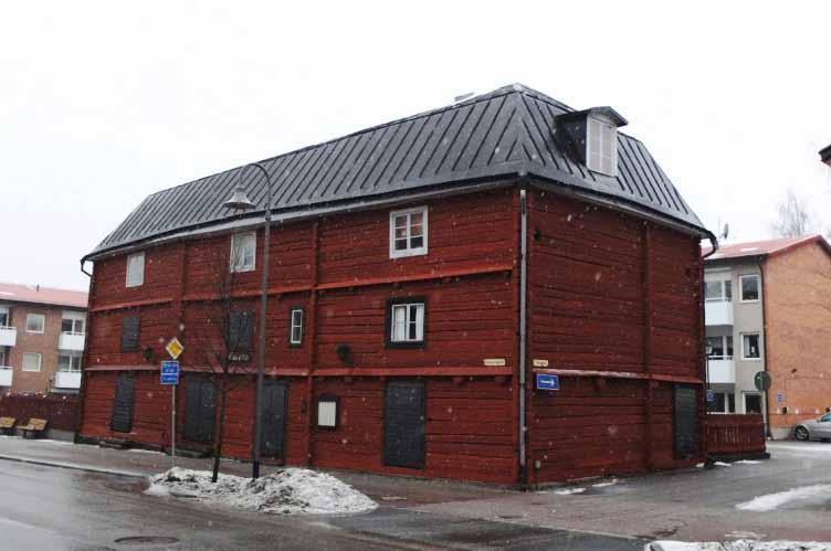 Kv. Svalan 2, Teaterladan.
