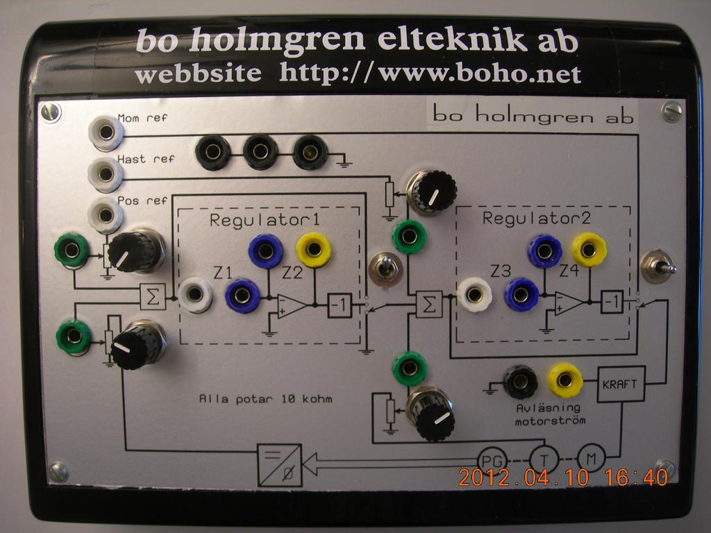 Elektronikenheten innehåller en effektförstärkare som matar servomotorn direkt med en ström proportionell mot förstärkarens inspänning. En speciell utgång (t.v. om kraft ) ger en utspänning proportionell mot utströmmen med konstanten 2A/V (se figur nedan).