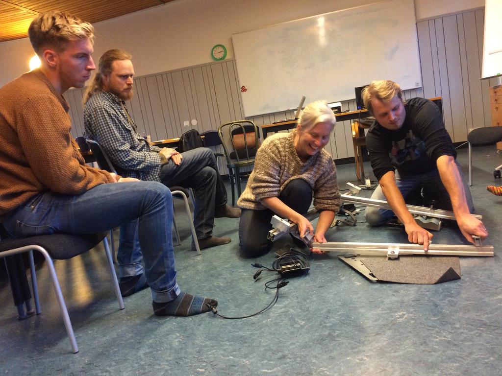 producerats av allt färre personer, men också i allt högre grad transporterats långväga ifrån med hjälp av billig bensin och diesel.