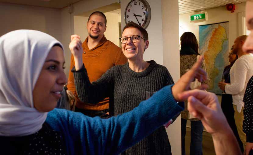 VILKEN KAPACITET OCH VILKET KUNNANDE HAR IR SVERIGE FÖR ATT UPPNÅ SINA MÅL? För att bedriva ett lyckat humanitärt arbete krävs närvaro på plats och god kännedom om målgruppen.