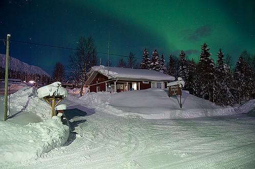 Radioamatörerna kan Jag brukar titta på "Sverige idag" på TV om kvällarna. I slutet av programmet kommer en väderprognos.