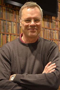Svante Weyler är förläggare, författare och journalist.