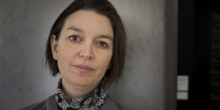 Foto: Staffan Löwstedt Cecilia Hansson är författare, översättare och radiojournalist. Hon debuterade med diktsamlingen Revbensdagar, morgnar 2002.